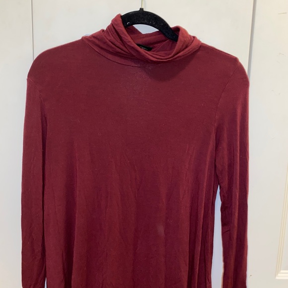 Mossimo Long Sleeve - Picture 2 of 2